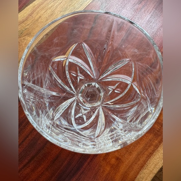 Marquis by Waterford set of 8 All purpose Wine/Water Goblets - perfect condition - Picture 5 of 6